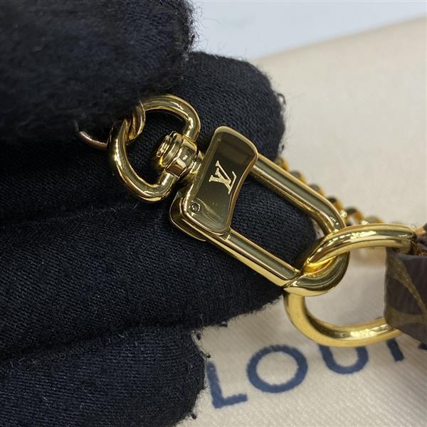 2026122105440756 580